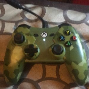 XBOX 1 CONTROLLER . Sell